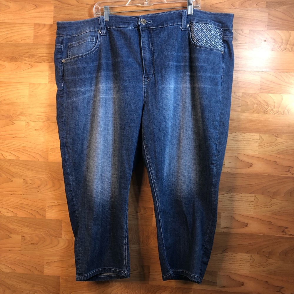 Melissa McCarthy Seven 7 Capris Size 26W (fit like 22-24)